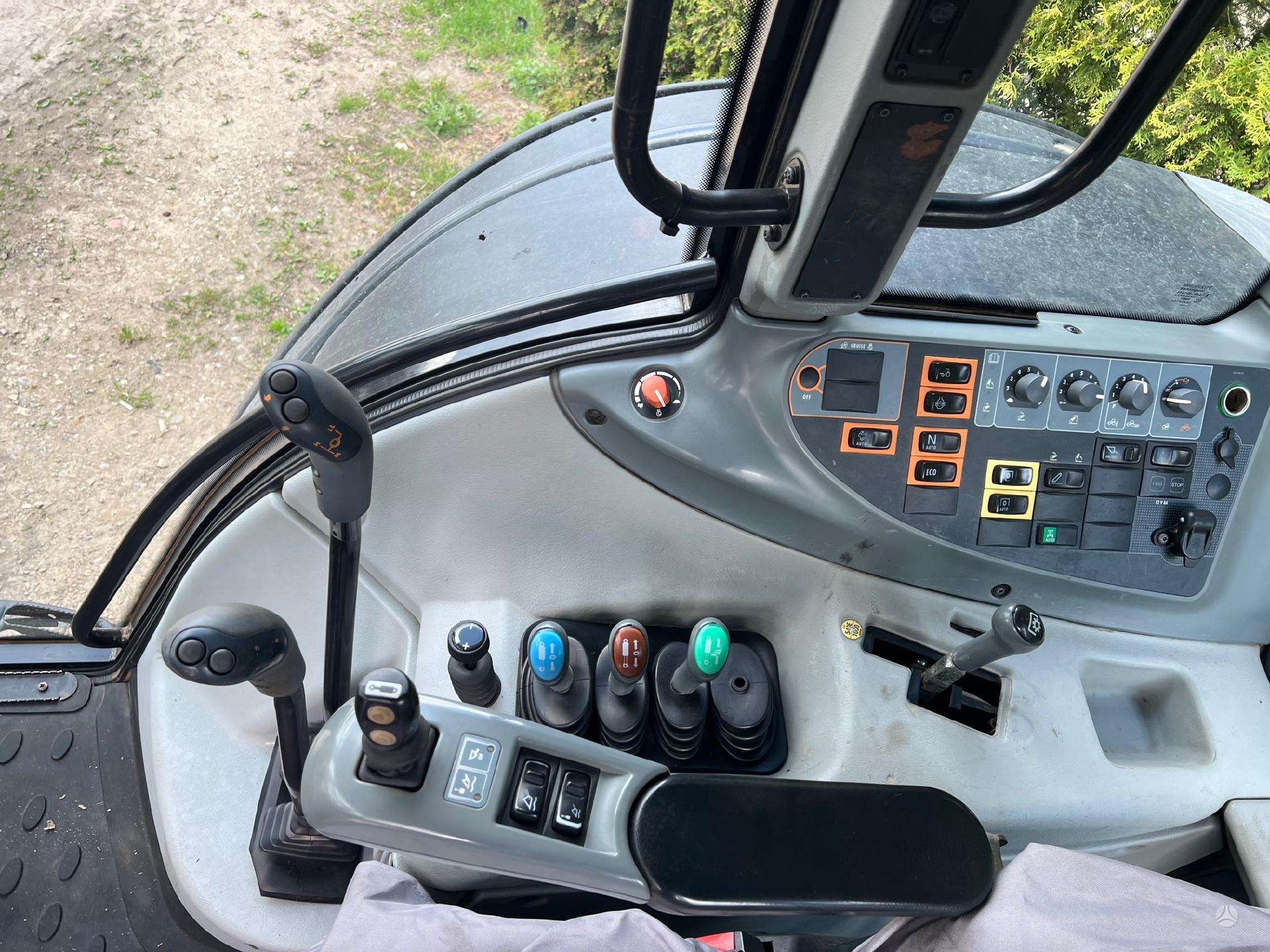 AGROTEKMA naudoti traktoriai, prekyba