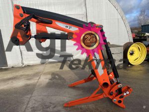 traktoriaus keltuvas, priekinis