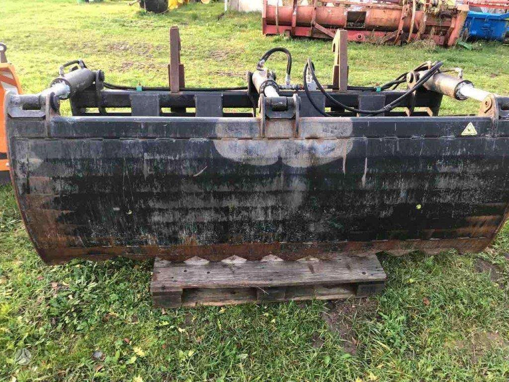 krautuvo kaušas, naudotos šakės, agro mašinos priedas