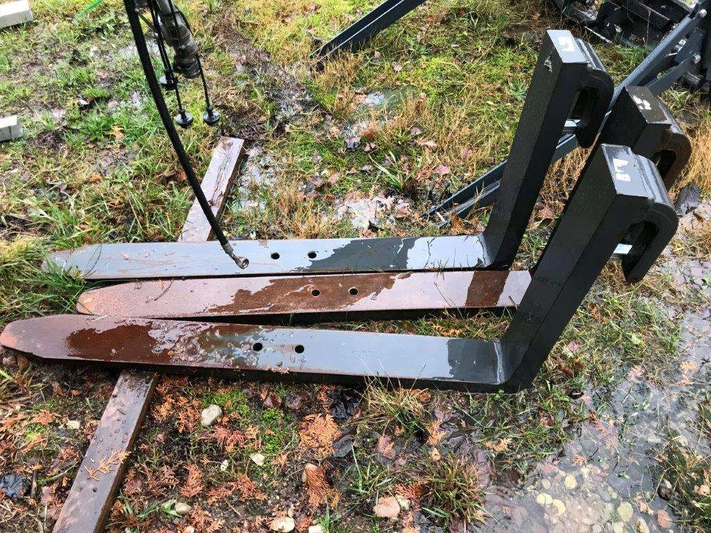 naudotos krautuvo šakės,, agro mašinos priedas