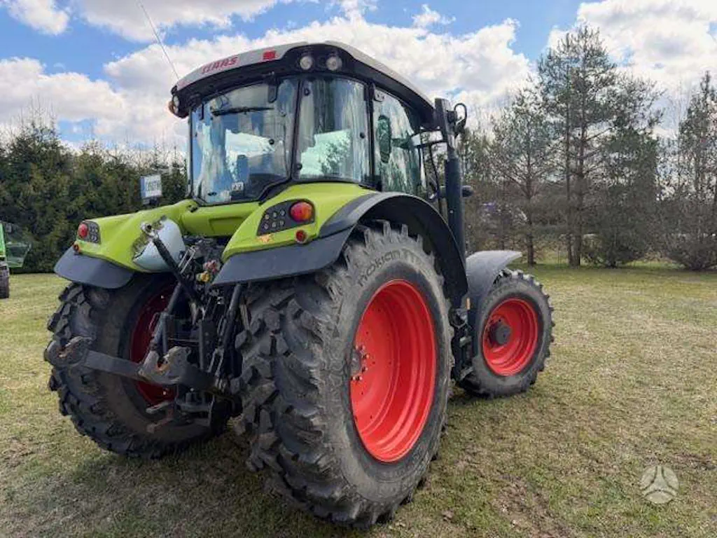 claas traktorius