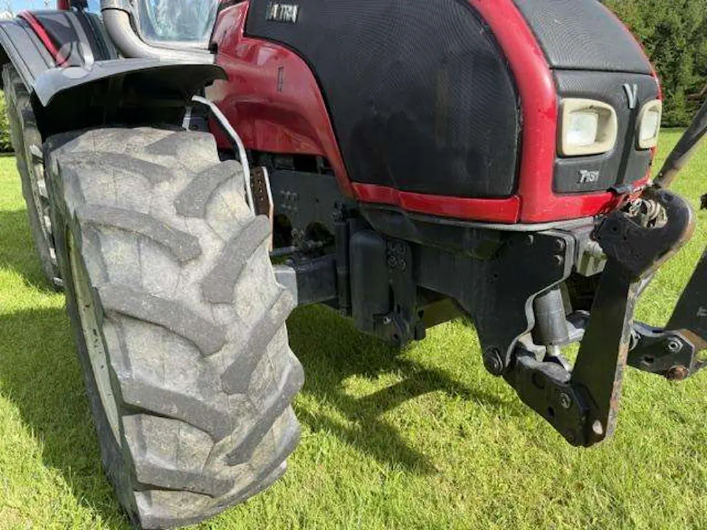 valtra traktorius