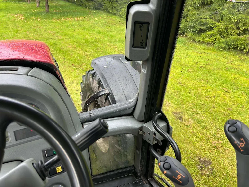 traktoriaus kabina